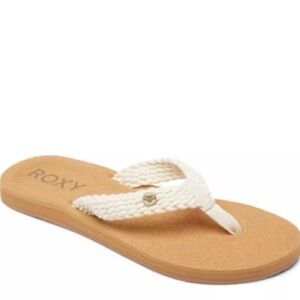 NEW Roxy Flip Flops